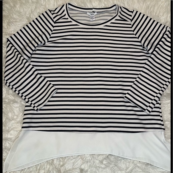 Bar lll white with black stripes too long sleeve chiffon hem size large /sweater - Picture 4 of 5